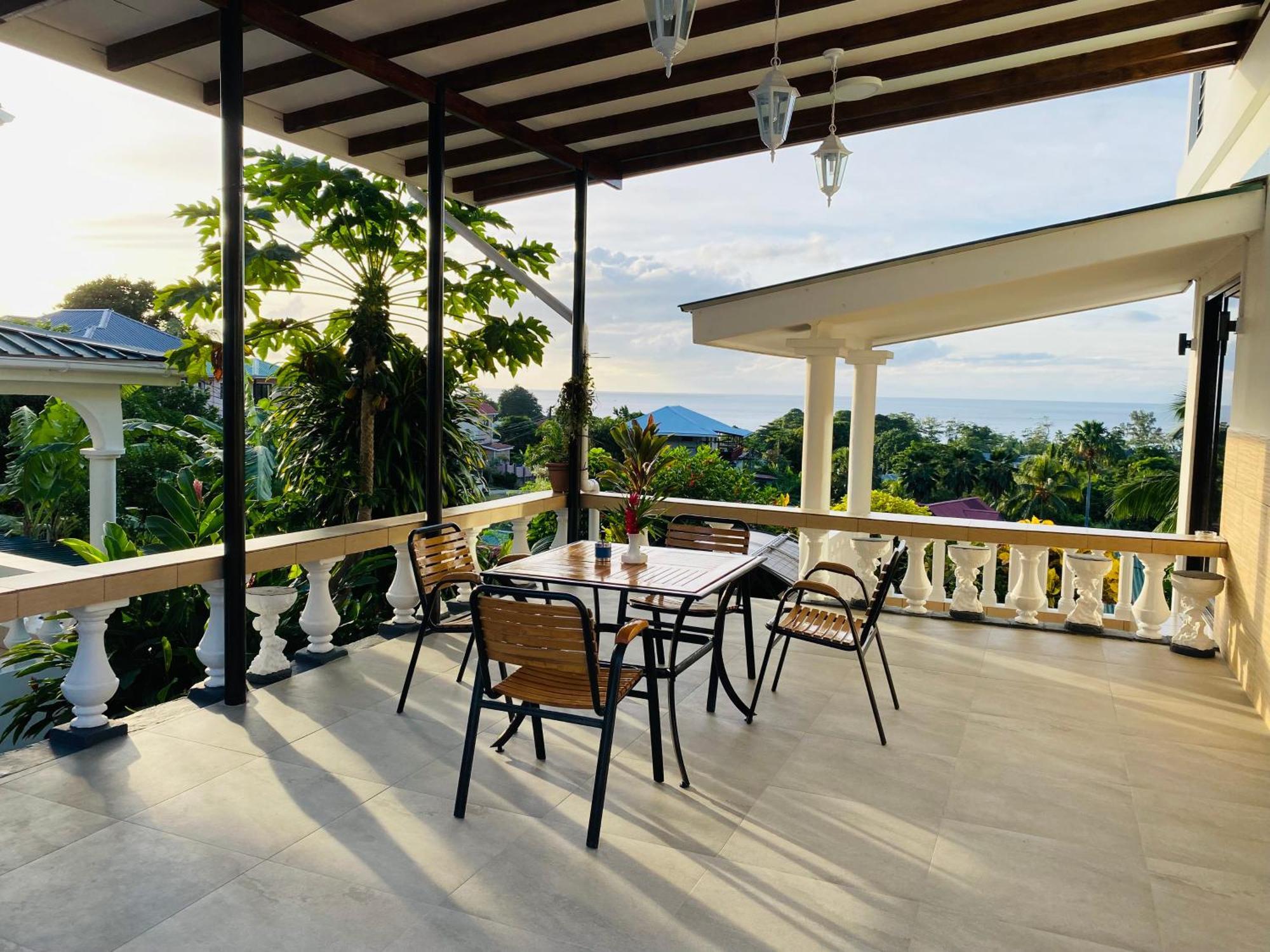 Oceanic View Apartments Beau Vallon  Extérieur photo