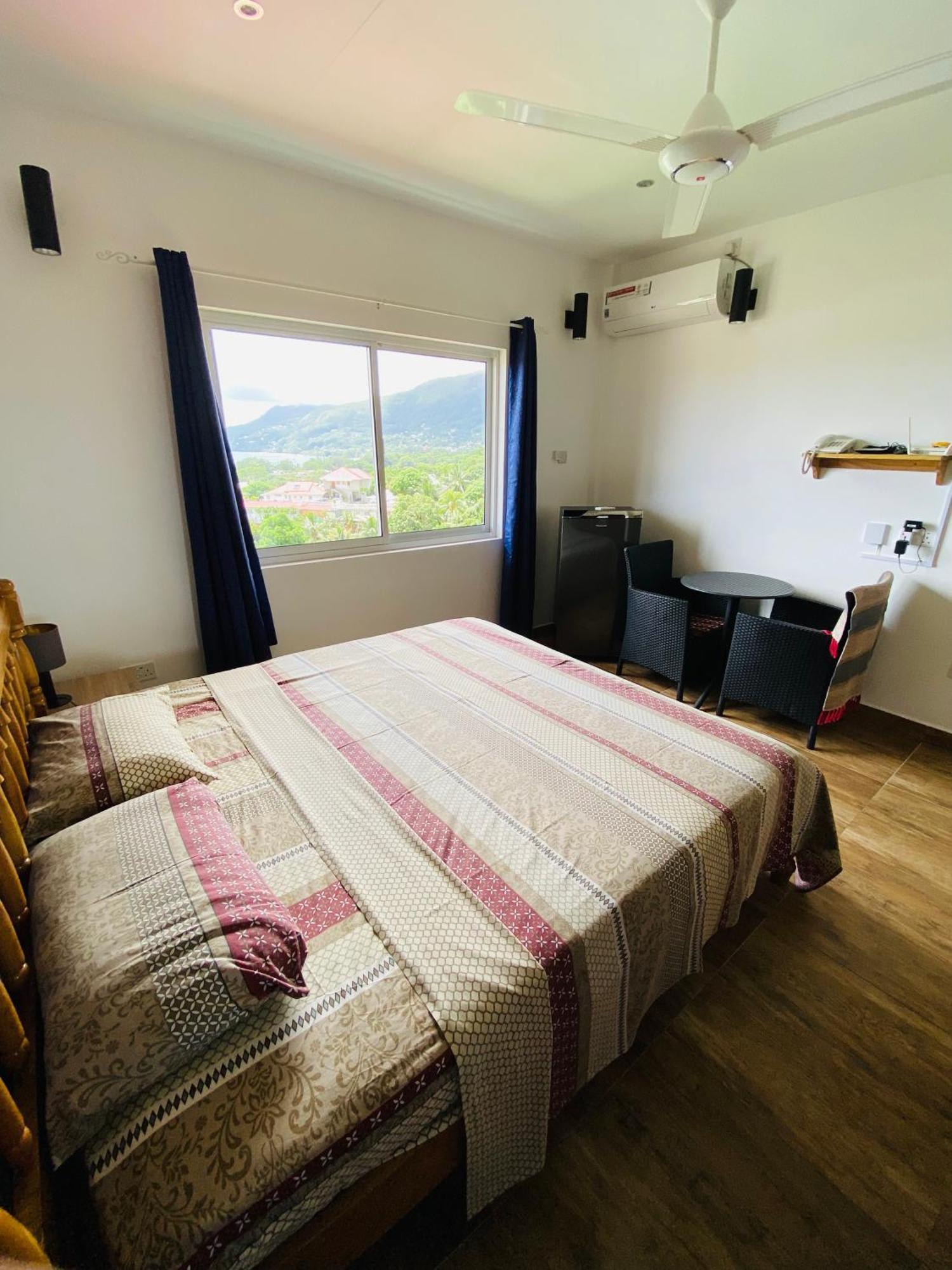 Oceanic View Apartments Beau Vallon  Extérieur photo