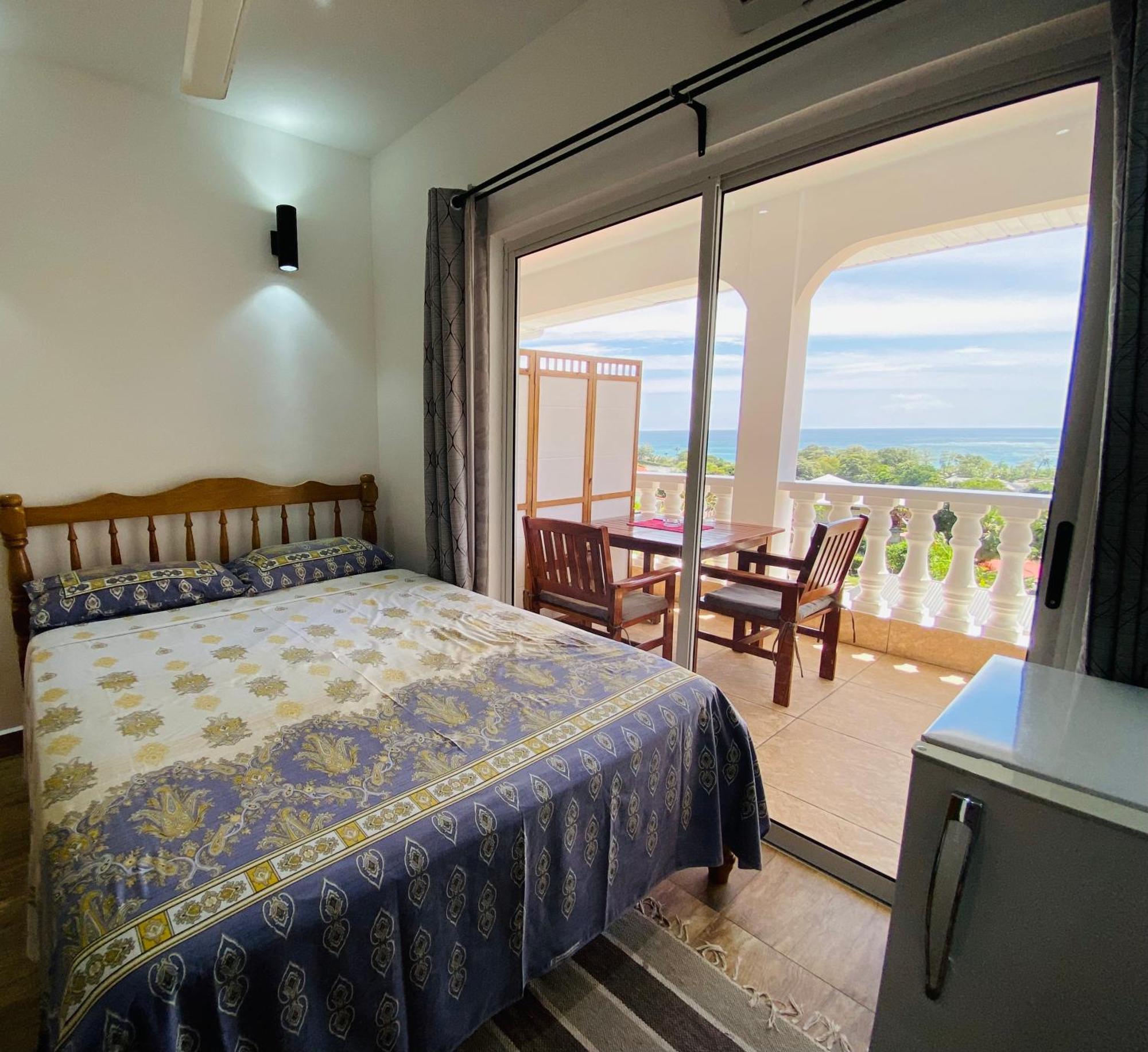 Oceanic View Apartments Beau Vallon  Extérieur photo