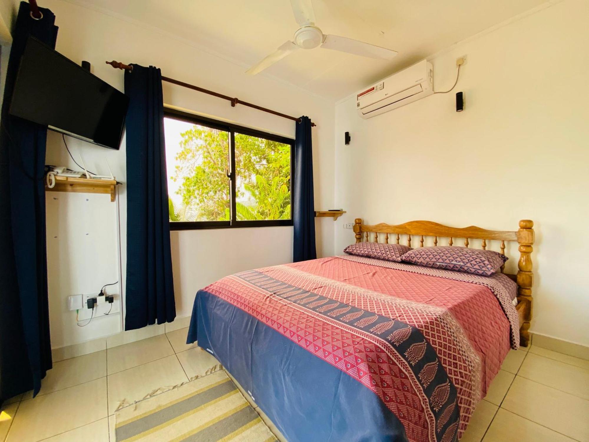 Oceanic View Apartments Beau Vallon  Extérieur photo